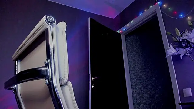 Snapshot of Aqualen chatting on 02.05.26 Aqualen online show from 02.05.26