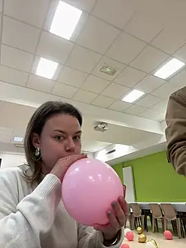 Snapshot of BabyNila chatting on 01.25.25 BabyNila online show from 01.25.25