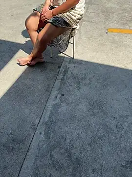 Snapshot of BabyNila chatting on 02.10.25 BabyNila online show from 02.10.25