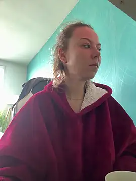 Snapshot of BabyNila chatting on 11.29.25 BabyNila online show from 11.29.25