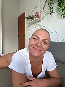 PaulinaSchubert1 online show from 04.11.26