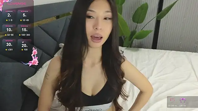 TrishaRey online show from 02.06.26