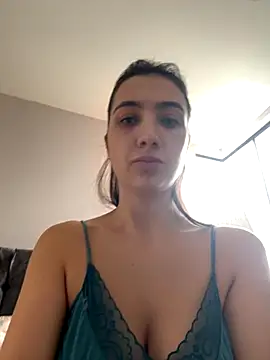 Snapshot of AnnaCastillo_ chatting on 10.26.25 AnnaCastillo online show from 10.26.25