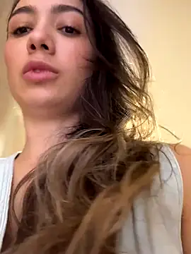 Snapshot of AnnaCastillo_ chatting on 11.16.25 AnnaCastillo online show from 11.16.25