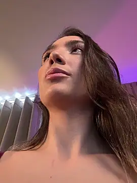 Snapshot of AnnaCastillo_ chatting on 11.26.25 AnnaCastillo online show from 11.26.25