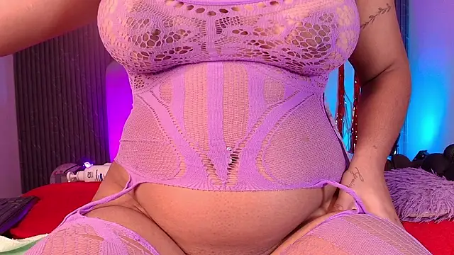 Snapshot of jones_maddy_ chatting on 02.10.26 jones maddy online show from 02.10.26