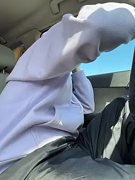 ElChapoGuzman95 online show from 04.12.26