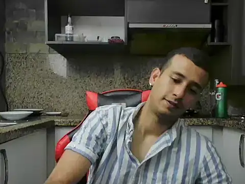 talktome4 online show from 08.05.26