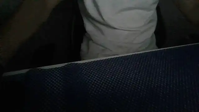 spuitbeer0 online show from 10.19.25