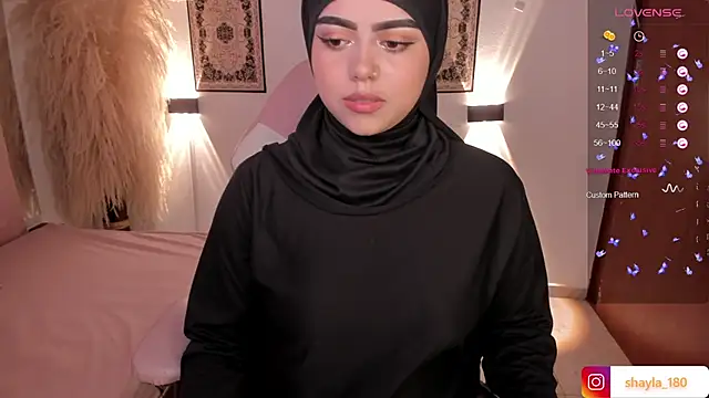 shayla 18 online show from 02.04.25