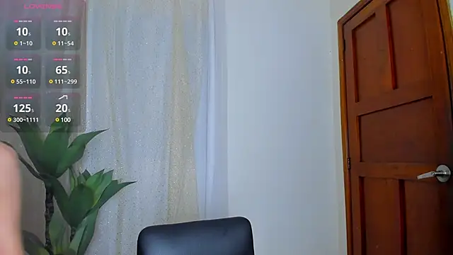 NahiaFox online show from 03.12.25