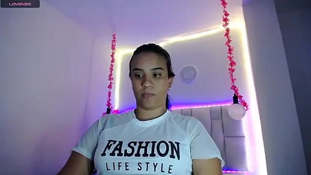 tiffany  pink online show from 01.20.25