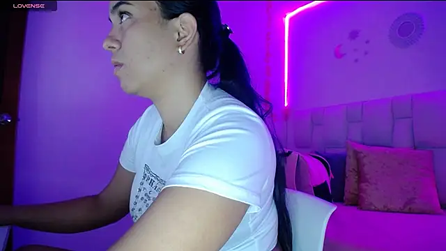 tiffany  pink online show from 01.31.25