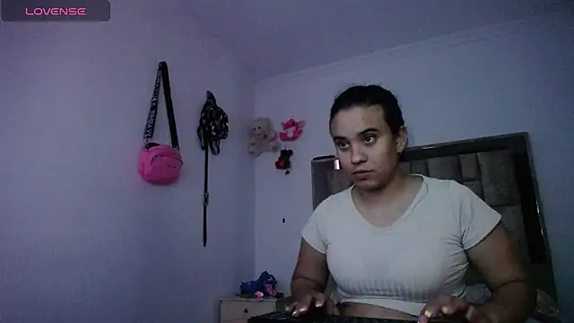 tiffany  pink online show from 11.22.25