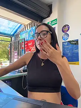 Snapshot of _alabina_ chatting on 02.12.26 alabina online show from 02.12.26