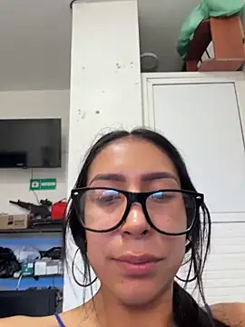 Snapshot of _alabina_ chatting on 02.27.26 alabina online show from 02.27.26