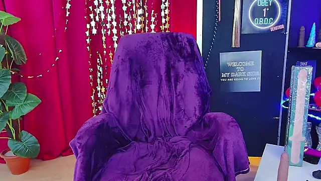 Snapshot of iammistress chatting on 02.28.25 iammistress online show from 02.28.25