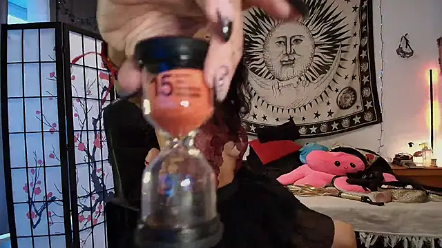 Snapshot of iammistress chatting on 09.23.25 iammistress online show from 09.23.25