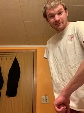 slutboy42000 online show from 01.02.25