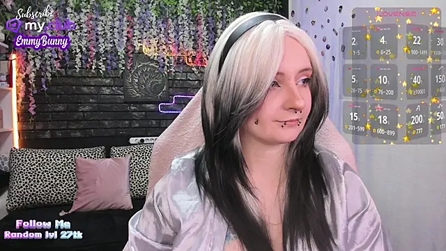 EmmyBunny online show from 02.04.25