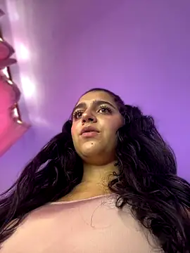 Snapshot of Alicia_Ruiz chatting on 09.18.25 Alicia Ruiz online show from 09.18.25