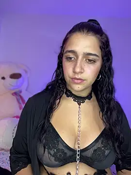 Snapshot of Alicia_Ruiz chatting on 09.25.25 Alicia Ruiz online show from 09.25.25