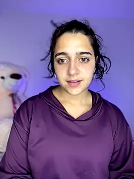 Snapshot of Alicia_Ruiz chatting on 11.05.25 Alicia Ruiz online show from 11.05.25