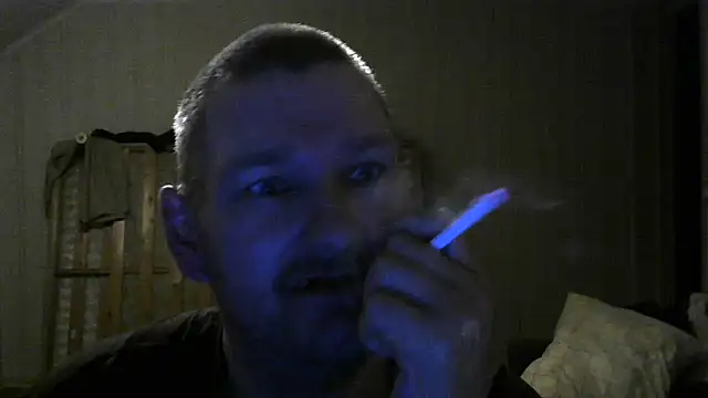 Snapshot of chrille82 chatting on 03.20.25 chrille82 online show from 03.20.25