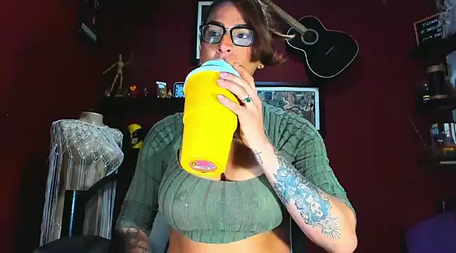 Snapshot of dariell_smokesexx chatting on 03.11.25 dariell smokesexx online show from 03.11.25