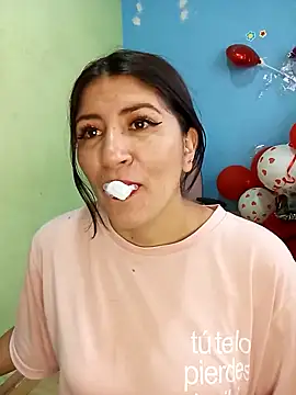 Snapshot of nammy__dirtyhott chatting on 03.06.25 nammy dirtyhott online show from 03.06.25