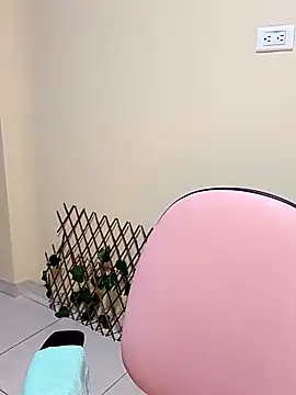 Snapshot of nammy__dirtyhott chatting on 10.16.25 nammy dirtyhott online show from 10.16.25