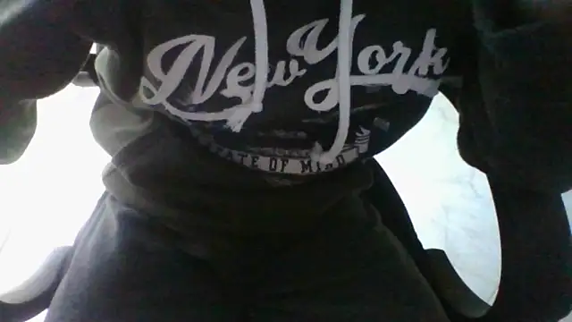 FranciCazzone online show from 02.17.25