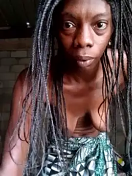 Snapshot of nzanizy chatting on 11.06.25 nzanizy online show from 11.06.25