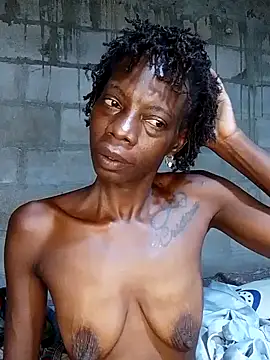 Snapshot of nzanizy chatting on 11.08.25 nzanizy online show from 11.08.25