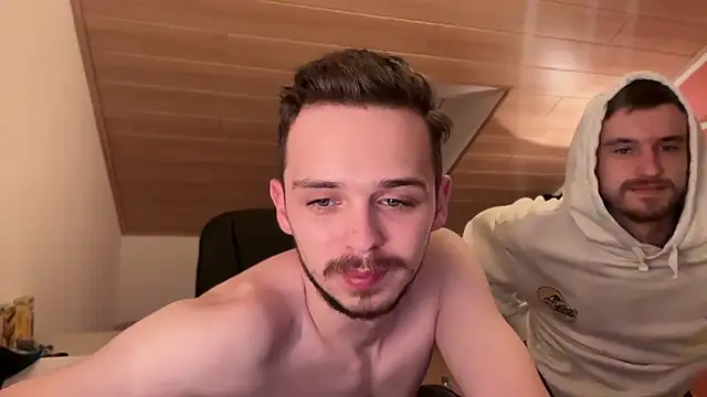 Snapshot of naked_psy chatting on 12.27.24 naked psy online show from 12.27.24