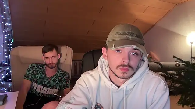 Snapshot of naked_psy chatting on 01.06.25 naked psy online show from 01.06.25