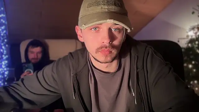 Snapshot of naked_psy chatting on 01.14.25 naked psy online show from 01.14.25