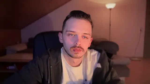 Snapshot of naked_psy chatting on 02.07.25 naked psy online show from 02.07.25