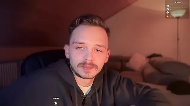 Snapshot of naked_psy chatting on 02.08.25 naked psy online show from 02.08.25