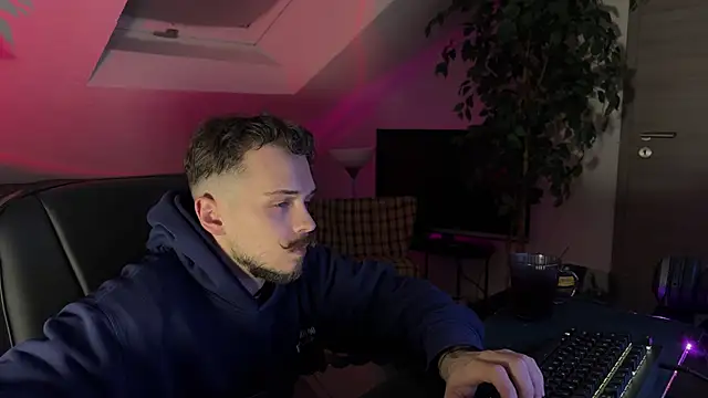 Snapshot of naked_psy chatting on 02.23.26 naked psy online show from 02.23.26