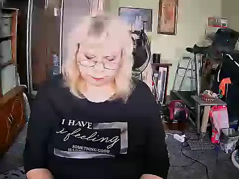 Snapshot of LOLA8888 chatting on 09.20.25 LOLA8888 online show from 09.20.25