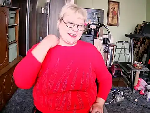 Snapshot of LOLA8888 chatting on 10.16.25 LOLA8888 online show from 10.16.25