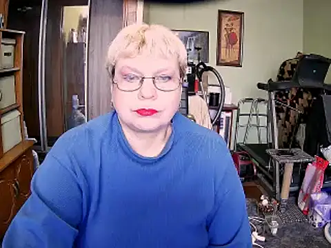 Snapshot of LOLA8888 chatting on 11.01.25 LOLA8888 online show from 11.01.25