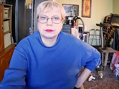 Snapshot of LOLA8888 chatting on 11.02.25 LOLA8888 online show from 11.02.25