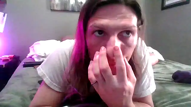 Snapshot of Edgeof26 chatting on 02.21.26 Edgeof26 online show from 02.21.26