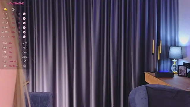 Snapshot of RaiArgand chatting on 03.21.25 RaiArgand online show from 03.21.25