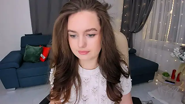 MiracleCurly online show from 02.06.25