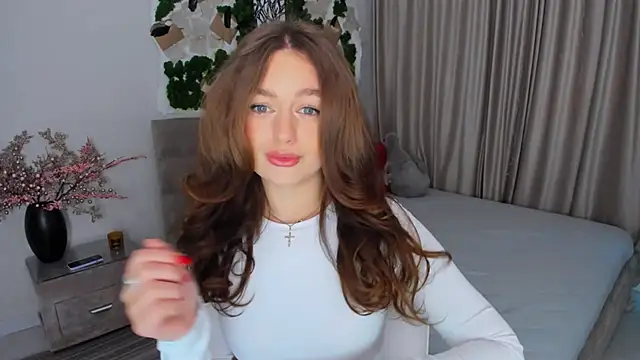 MiracleCurly online show from 02.08.25