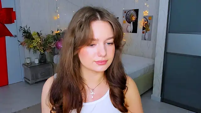 MiracleCurly online show from 03.15.25