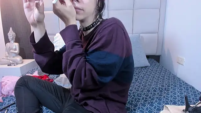 Hecatee 77 online show from 02.14.25